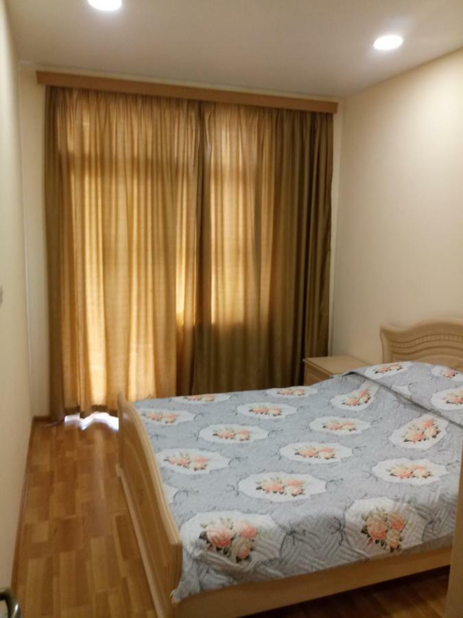 Appartamento Flat in Batumi city centre Esterno foto